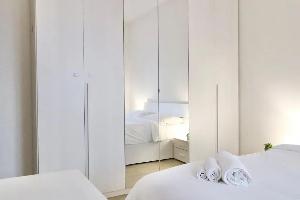 Chic And Comfortable Apartment In Verona